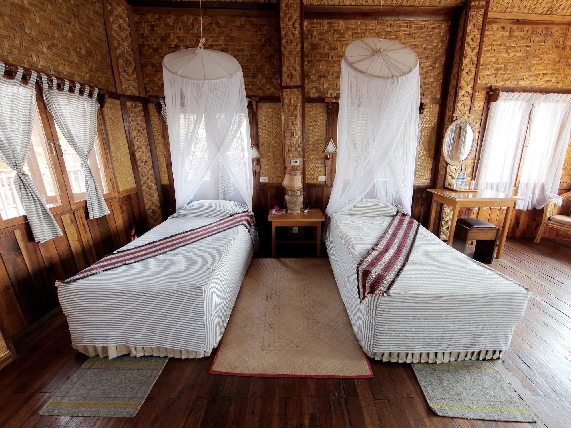 Sanctum Inle Resort Inle Lake Exterior photo