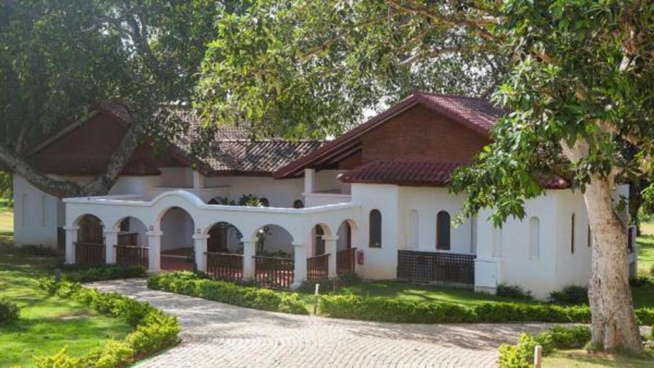 Sanctum Inle Resort Inle Lake Exterior photo