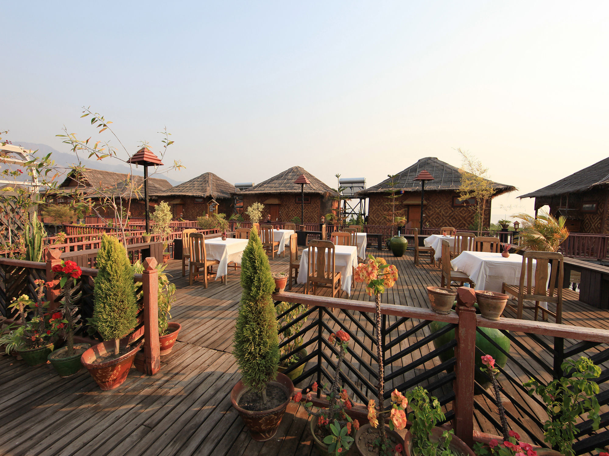 Sanctum Inle Resort Inle Lake Exterior photo